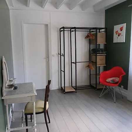Holiday home Le Clos Des Hirondelles Saint-Martin-aux-Buneaux